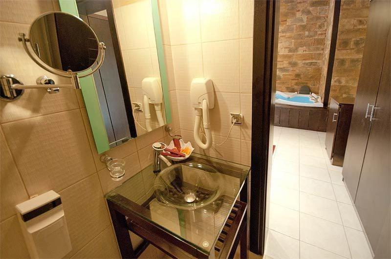 Nostos Hotel Káto Loutrákion Værelse billede