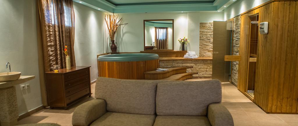 Nostos Hotel Káto Loutrákion Eksteriør billede